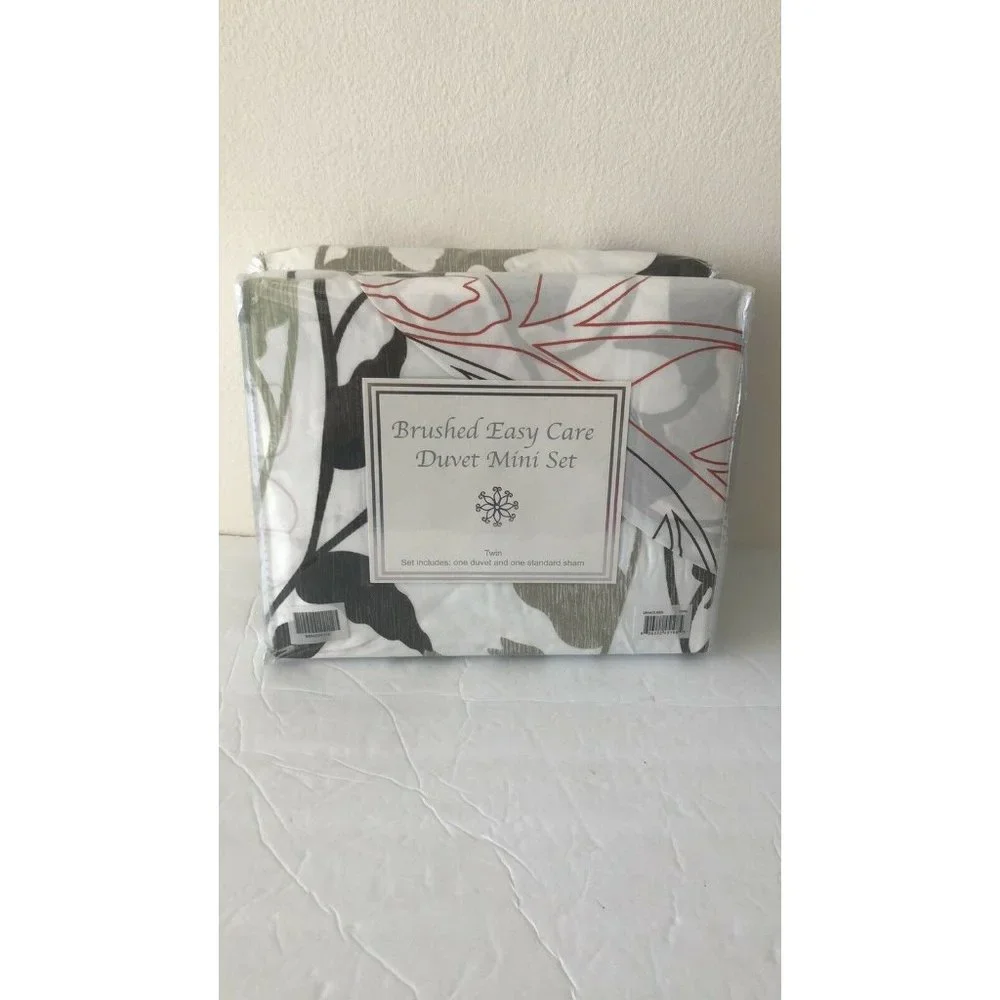 Duvet Cover & 1 Red Scrolling Vine Sham Twin Mini Set Printed Brush Bedding
